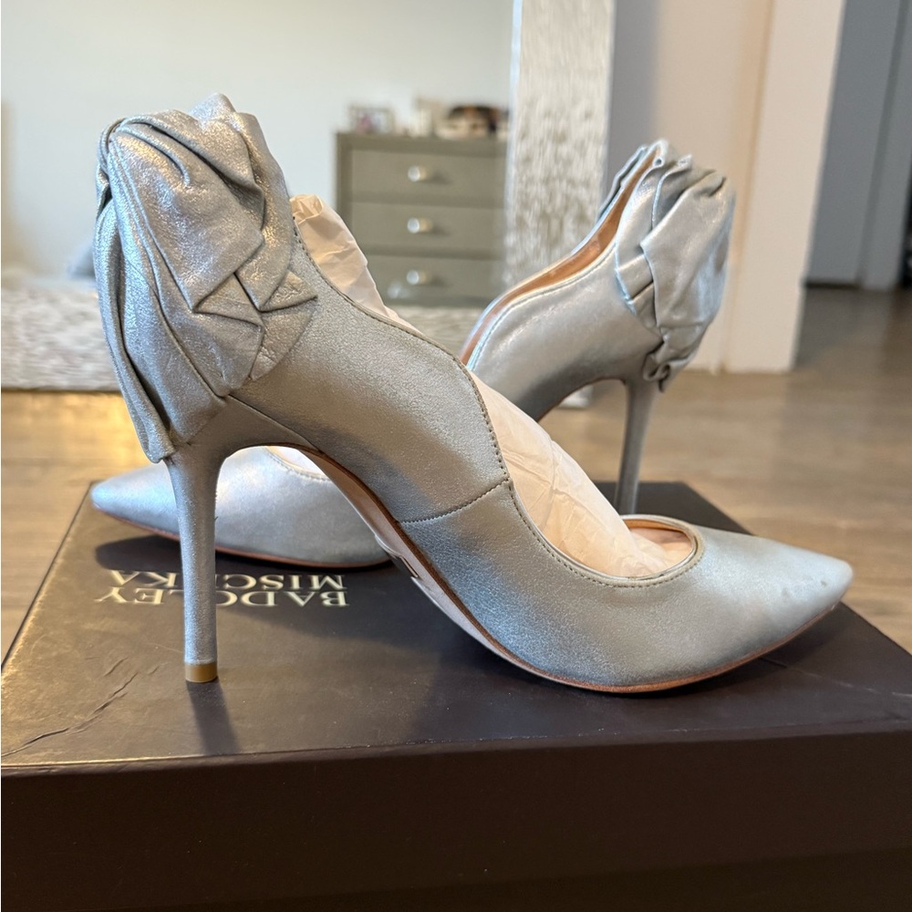 Badgley Mischka Silver Heels